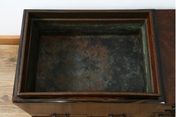 和製アンティーク　欅(ケヤキ)材　和の雰囲気を引き立てる長火鉢　(R-072618)