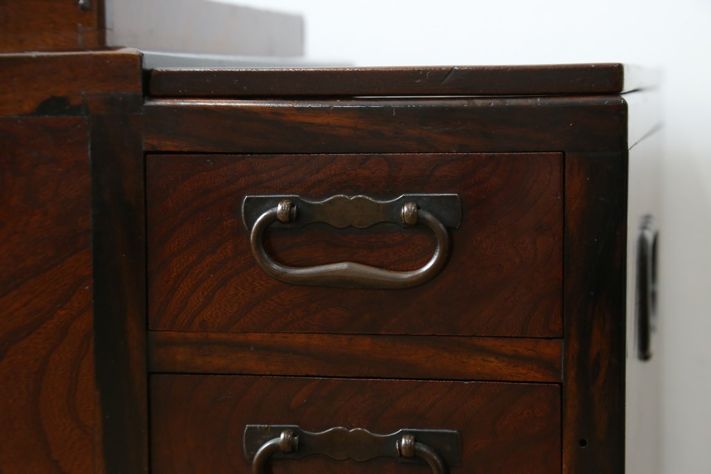 和製アンティーク　欅(ケヤキ)材　和の雰囲気を引き立てる長火鉢　(R-072618)