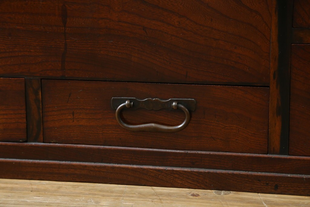 和製アンティーク　欅(ケヤキ)材　和の雰囲気を引き立てる長火鉢　(R-072618)