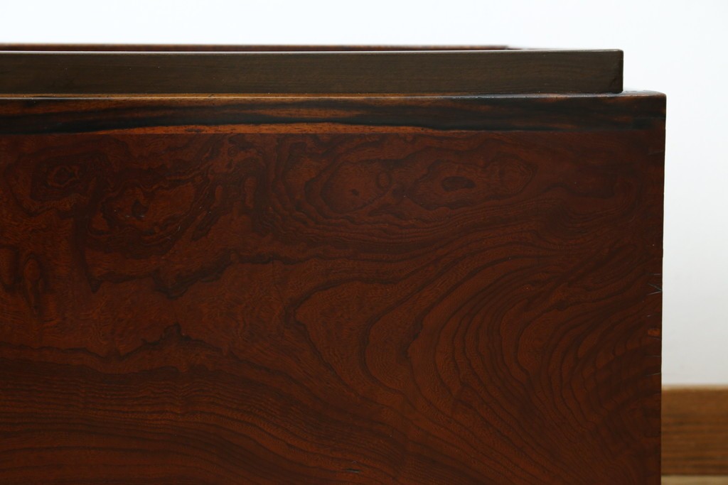 和製アンティーク　欅(ケヤキ)材　和の雰囲気を引き立てる長火鉢　(R-072618)