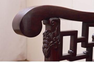 アジアンビンテージ　高級品!!　象嵌入りの凝ったデザインが魅力の唐木材製ベンチ(長椅子、長イス、花梨材、カリン材、板座チェア、3人掛けベンチ、ヴィンテージ)(R-072619)