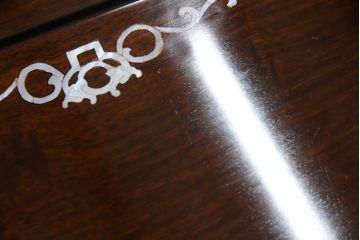 アジアンビンテージ　高級品!!　象嵌入りの凝ったデザインが魅力の唐木材製センターテーブル(リビングテーブル、ローテーブル、花梨材、カリン材、ヴィンテージ)(R-072620)