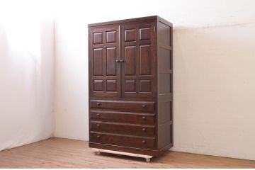 中古　美品　松本民芸家具　D-24型 落ちついた色合いとシックな雰囲気が上品な洋服タンス(ワードローブ、衣装タンス、収納棚、戸棚、チェスト)(定価約68万円)(R-072630)