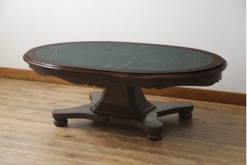 イギリスビンテージ　天板大理石が目を引くクラシカルなお部屋に取り入れたいオーバルセンターテーブル(リビングテーブル、楕円、ローテーブル、英国、ヴィンテージ)(R-072632)