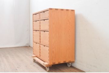 和製ビンテージ　高島屋特注品!　シンプルなデザインと引き出し8杯の収納力が魅力的なチェスト(引き出し、サイドチェスト、収納箪笥、ヴィンテージ)(R-072634)