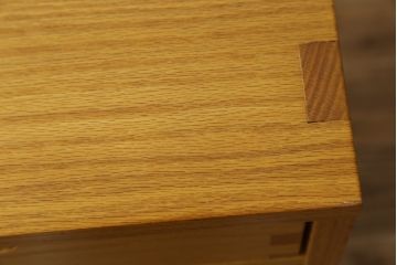  和製ビンテージ　高島屋特注品!　シンプルなデザインと引き出し8杯の収納力が魅力的なチェスト(引き出し、サイドチェスト、収納箪笥、ヴィンテージ)(R-072635)