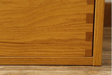  和製ビンテージ　高島屋特注品!　シンプルなデザインと引き出し8杯の収納力が魅力的なチェスト(引き出し、サイドチェスト、収納箪笥、ヴィンテージ)(R-072635)