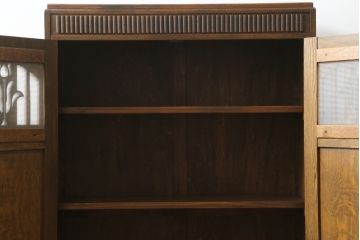 和製アンティーク　ナラ材　象嵌と透かし彫りが素敵な本箱(ブックケース、収納棚、書棚、戸棚)(R-072644)