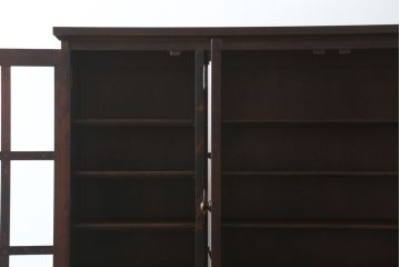 中古　北海道民芸家具　HM165K　高級感漂う上品な佇まいの食器棚(カップボード、キャビネット、収納棚、戸棚)(定価約43万円)(R-072645)
