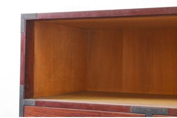 和製アンティーク　美品!!　前面欅(ケヤキ)材　美しい漆塗りが魅力の東北時代箪笥ローボード(テレビ台、テレビボード、和タンス、収納たんす、戸棚、収納棚)(R-072648)