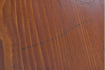 和製アンティーク　美品!!　前面欅(ケヤキ)材　美しい漆塗りが魅力の東北時代箪笥ローボード　(R-072648)