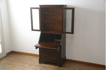 中古　美品　北海道民芸家具　上品な雰囲気漂うビューローブックケース(ライティングビューロー、簿記机、本箱、本棚、飾り棚、収納棚、戸棚、ワークデスク、在宅ワーク、在宅用)(R-072661)