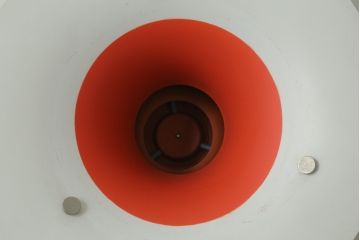 中古　デンマーク　北欧デザイン　YAMAGIWA(ヤマギワ)　ルイスポールセン　PH5　クラシック　宇宙船のような個性的なデザインが目を引く天井照明(ペンダントライト、吊り下げ照明)(R-072664)