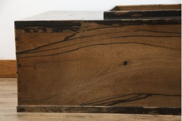 和製アンティーク　総黒柿　渋い色味と独特な杢目が目を惹く長火鉢(囲炉裏、木製火鉢)(R-072672)