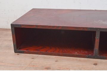 中古　欅産業　仙台箪笥　木目が美しく黒々とした金具が映えるローボード(テレビ台、テレビボード、収納棚)(R-072673)