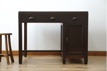 和製アンティーク　総ナラ材　直線的なデザインがレトロな片袖机　(R-072675)