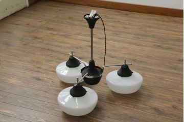 ビンテージ照明　シンプルでお部屋に取り入れやすい3灯シャンデリア(天井照明、吊り下げ照明、ペンダントライト、ヴィンテージ)(R-072677)