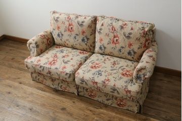 中古　美品　maruni(マルニ木工)　地中海シリーズ　優しい色合いの花柄が愛らしいモナコハイラブシート(2人掛けソファ、2Pソファ、二人掛け)(定価約32万円)(R-072688)