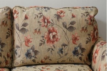 中古　美品　maruni(マルニ木工)　地中海シリーズ　優しい色合いの花柄が愛らしいモナコハイラブシート(2人掛けソファ、2Pソファ、二人掛け)(定価約32万円)(R-072688)
