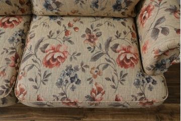 中古　美品　maruni(マルニ木工)　地中海シリーズ　優しい色合いの花柄が愛らしいモナコハイラブシート(2人掛けソファ、2Pソファ、二人掛け)(定価約32万円)(R-072688)