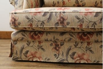 中古　美品　maruni(マルニ木工)　地中海シリーズ　優しい色合いの花柄が愛らしいモナコハイラブシート(2人掛けソファ、2Pソファ、二人掛け)(定価約32万円)(R-072688)