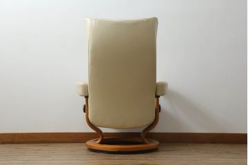 中古　EKORNES(エコーネス)　本革　ゆったりとしたくつろぎの時間におすすめのオットマン付きストレスレスチェア(リクライニングチェア、アームチェア、1人掛け、一人掛け、1P、レザー、北欧)(定価約35万円)(R-072694)