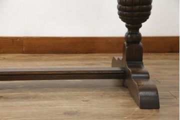 イギリスアンティーク　オーク材　クラシックな雰囲気漂うドローリーフテーブル(エクステンションテーブル、ダイニングテーブル、食卓、2人掛け、4人掛け、6人掛け、英国)(R-072700)