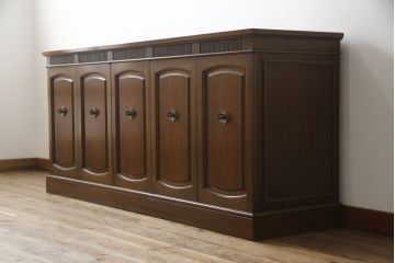 中古　DREXEL HERITAGE(ドレクセルヘリテイジ)　Triune(トライユン)　優雅な佇まいが魅力のクリデンザキャビネット(クレデンザ、サイドボード、リビングボード)(定価約66万円)(R-072716)