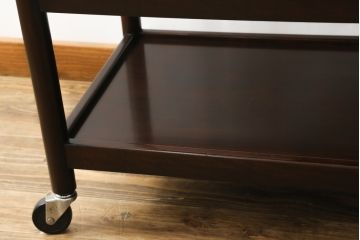 中古　松本民芸家具　上品な色合いが魅力!!シックな雰囲気漂うB型ワゴン(キャスターワゴン、サイドワゴン、キッチンワゴン、花台)(R-072726)