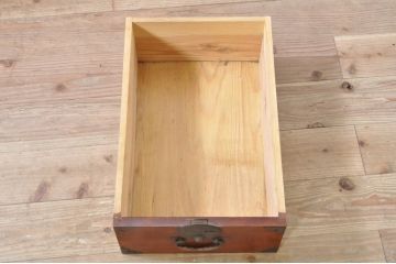 和製アンティーク　前面欅(ケヤキ)材　立派な金具と凛とした佇まいが素敵な東北時代箪笥ローボード(テレビ台、テレビボード、収納箪笥、和タンス、時代箪笥、引き出し、戸棚、収納棚)(R-072740)