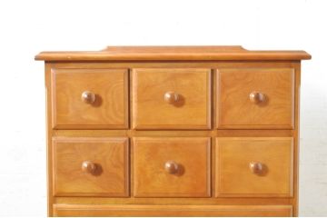中古　横浜クラシック家具　ダニエル(daniel)　アーリーアメリカンシリーズ　A-108　引き出し10杯が嬉しい!木の温もり溢れるチェスト(小抽斗タンス、引き出し、洋服タンス、ハイチェスト)(R-072744)