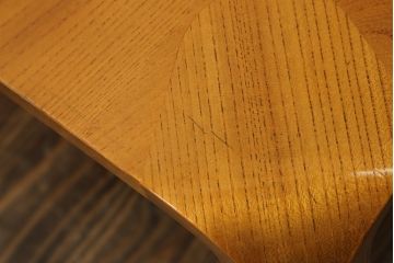 和製ビンテージ　天童木工　欅(ケヤキ)材　天板の美しい木目が魅力的な座卓(ヴィンテージ、ローテーブル、センターテーブル、リビングテーブル)(R-072748)