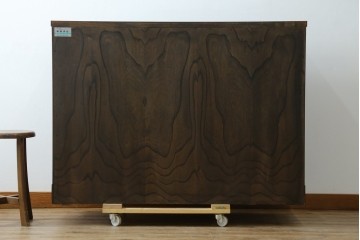 中古　岩谷堂箪笥　力強い杢目と重厚感ある金具が魅力の和箪笥　(R-072749)