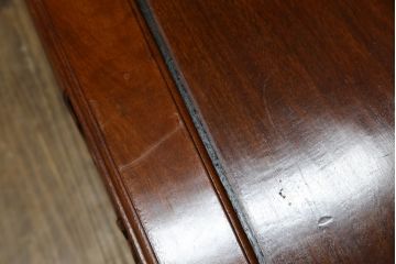 和製ビンテージ　総花梨(カリン)材　象嵌入り　凝ったデザインの彫刻が魅力のベンチ(長椅子、長イス、板座チェア、3人掛けソファ、3人掛けベンチ、ヴィンテージ)(R-072753)
