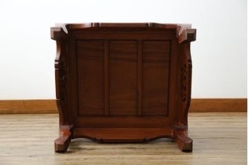 和製ビンテージ　総花梨(カリン)材　象嵌入り　凝ったデザインの彫刻が魅力のアームチェア(一人掛け、ダイニングチェア、椅子、イス、板座チェア、ヴィンテージ)(R-072754)