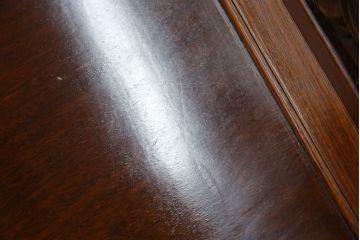和製ビンテージ　総花梨(カリン)材　象嵌入り　凝ったデザインの彫刻が魅力のアームチェア(一人掛け、ダイニングチェア、椅子、イス、板座チェア、ヴィンテージ)(R-072755)