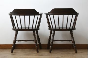 中古　松本民芸家具　#91型　落ち着きのある大人カフェ風インテリアが叶うアームチェア2脚セット(キャプテンチェア、板座チェア、椅子、ダイニングチェア、イス)(定価2脚で約26万円)(R-072756)
