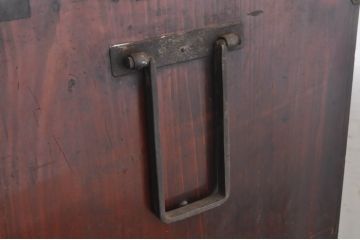 和製アンティーク　前面栗材　桜丸金具　年月を経た趣のある色合いが魅力的な重ね米沢箪笥(収納箪笥、衣装箪笥、小箪笥、時代箪笥)(R-072769)