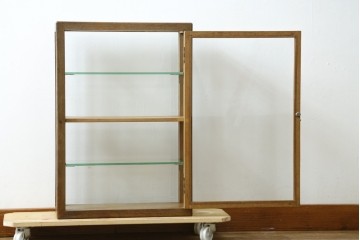 和製アンティーク　希少サイズ!!　レトロな雰囲気漂う薄型壁掛けガラスケース　(R-072773)