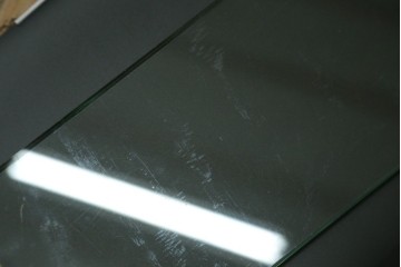 和製アンティーク　希少サイズ!!　レトロな雰囲気漂う薄型壁掛けガラスケース　(R-072773)