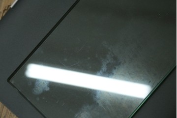 和製アンティーク　希少サイズ!!　レトロな雰囲気漂う薄型壁掛けガラスケース　(R-072773)
