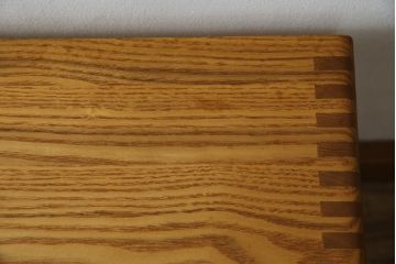 中古　タモ材　高島屋購入品　シンプルなデザインで使いやすいディスプレイラック(飾り棚、収納棚、オープンラック)(R-072774)