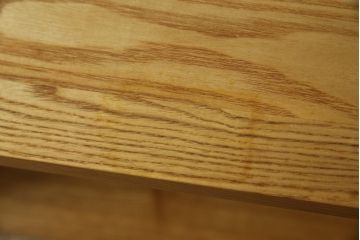 中古　タモ材　高島屋購入品　シンプルなデザインで使いやすいディスプレイラック(飾り棚、収納棚、オープンラック)(R-072774)