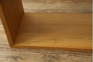 中古　タモ材　高島屋購入品　シンプルなデザインで使いやすいディスプレイラック(飾り棚、収納棚、オープンラック)(R-072774)
