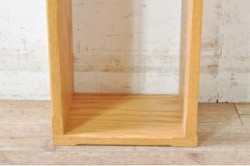 中古　タモ材　高島屋購入品　シンプルなデザインで使いやすいディスプレイラック(飾り棚、花台、飾り台、オープンラック)(R-072775)