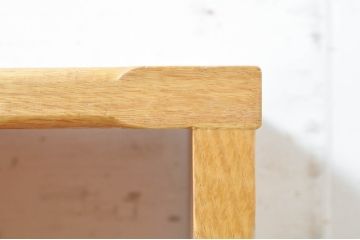 中古　タモ材　高島屋購入品　シンプルなデザインで使いやすいディスプレイラック(飾り棚、花台、飾り台、オープンラック)(R-072775)