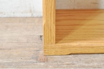 中古　タモ材　高島屋購入品　シンプルなデザインで使いやすいディスプレイラック(飾り棚、花台、飾り台、オープンラック)(R-072775)