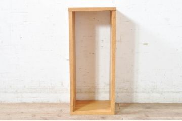 中古　タモ材　高島屋購入品　シンプルなデザインで使いやすいディスプレイラック(飾り棚、花台、飾り台、オープンラック)(R-072775)