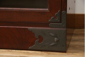 中古　美品　欅産業　仙台民芸箪笥(仙台箪笥)　和モダンな佇まいが魅力的なサイドキャビネット(飾り棚、収納棚、戸棚)(R-072791)