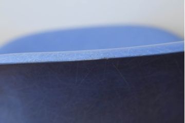 アメリカビンテージ　Hermanmiller(ハーマンミラー社)　Charles & Ray Eames(チャールズ&レイ・イームズ)　ドゥエルレッグベース(ウォールナット)　ロイヤルブルー　様々なシーンで使い勝手の良いシンプルなフォルムのシェルチェア(ダイニングチェア、椅子、イス、ヴィンテージ)(定価約12万円)(R-072796)